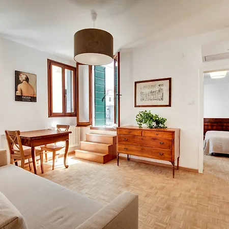 Santo Stefano Accademia Venice