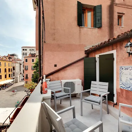 Apartment Santo Stefano Accademia *